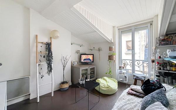 Immeuble à vendre    13 pièces •  La Rochelle