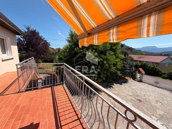 Maison Chirens 5 pièces de 153 m²
