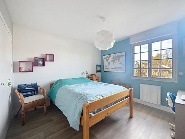 Maison 5 pièces, secteur BOURNY - 3 chambres, garage