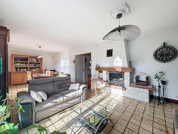 Maison 5 pièces, secteur BOURNY - 3 chambres, garage