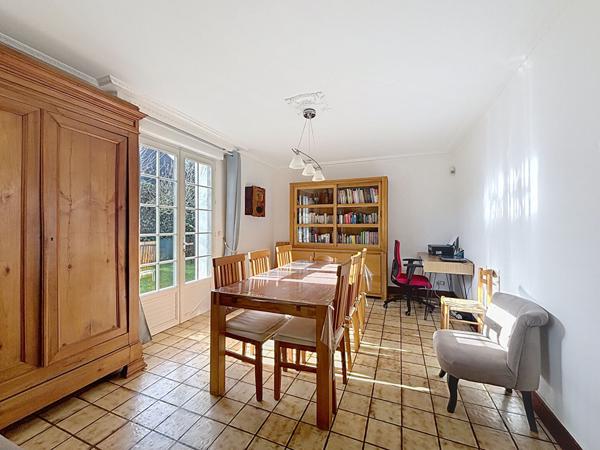 Maison 5 pièces, secteur BOURNY - 3 chambres, garage