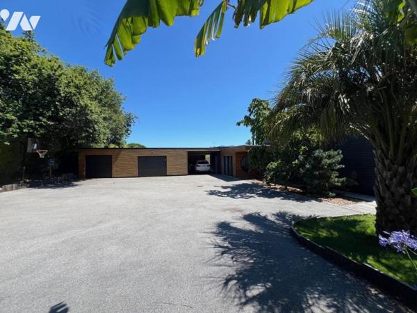Maison d'architecte avec piscine 