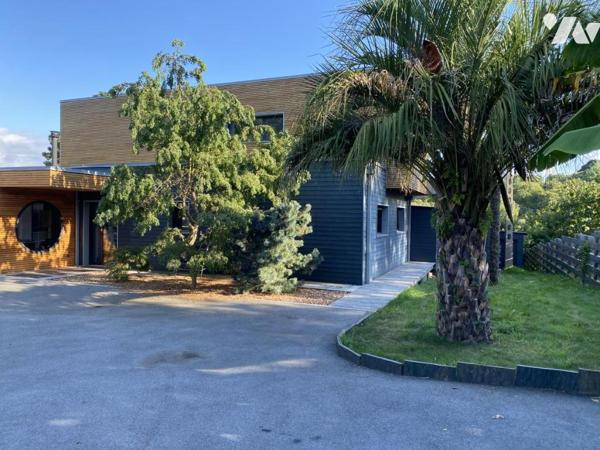 Maison d'architecte avec piscine 