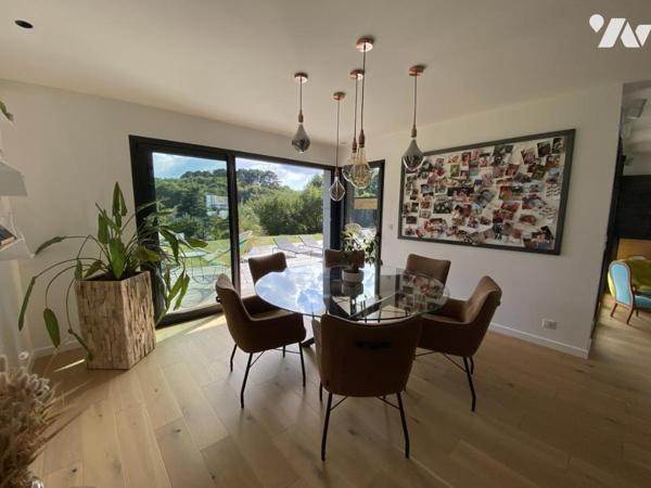 Maison d'architecte avec piscine 