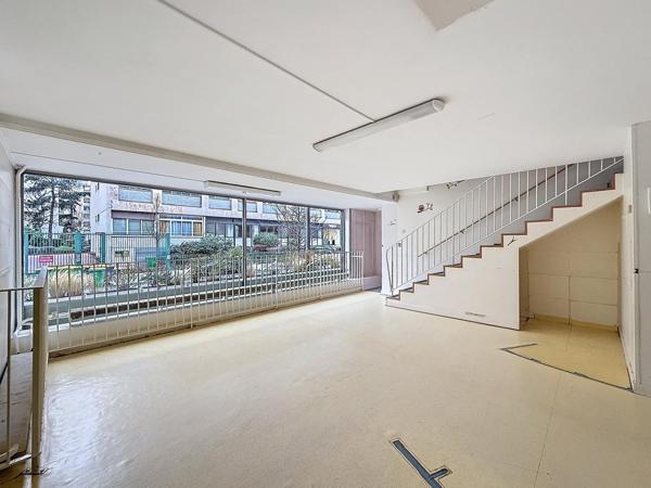 Paris 15e (75015) Local Commercial / bureaux situés au 195 rue de Lourmel