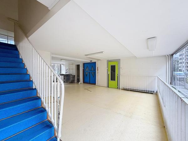 Paris 15e (75015) Local Commercial / bureaux situés au 195 rue de Lourmel