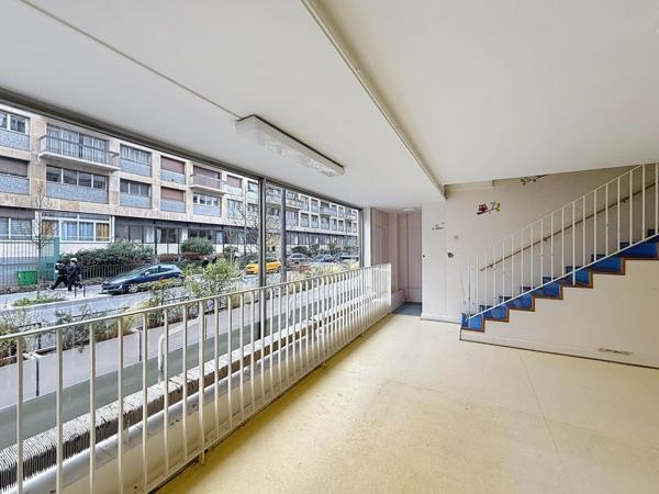 Paris 15e (75015) Local Commercial / bureaux situés au 195 rue de Lourmel