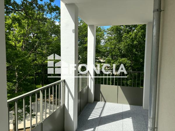 Location Appartement 2 pièces 48.07 m² - 11 AVENUE CHANOINE CARLOTTI Tours 37200