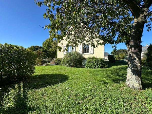 6' SAUMUR, CHACÉ - Maison de 95m² habitables sur sous-sol total 4 chambres, jardin clos