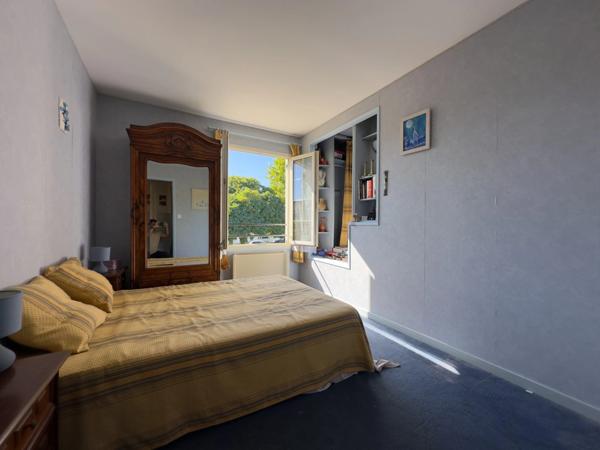 6' SAUMUR, CHACÉ - Maison de 95m² habitables sur sous-sol total 4 chambres, jardin clos