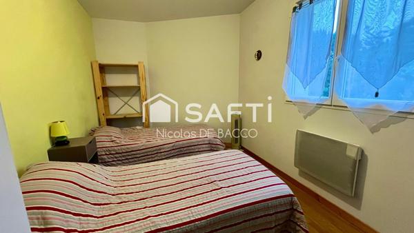 Maison de 2013, en parfait état, de 90 m2, et 3 chambres.