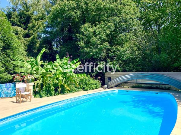 Maison
         10 pièces
        - 400 m² Bien prestige 520 000 € *