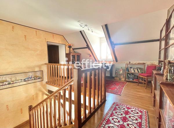 Maison
         10 pièces
        - 400 m² Bien prestige 520 000 € *