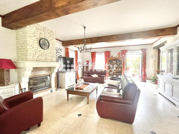 Maison
         10 pièces
        - 400 m² Bien prestige 520 000 € *