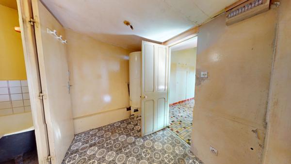 Maison de 53 m2 avec jardin et garage.