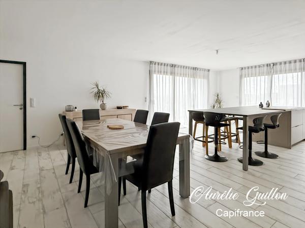 Maison contemporaine 105 m² – Plain-pied – 3 chambres – Garage – Loyat (bourg)