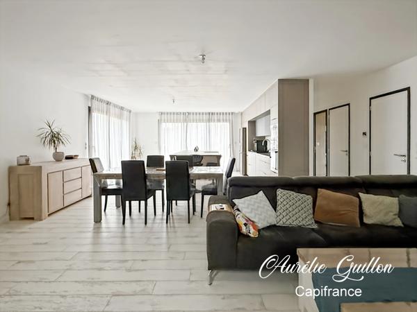 Maison contemporaine 105 m² – Plain-pied – 3 chambres – Garage – Loyat (bourg)