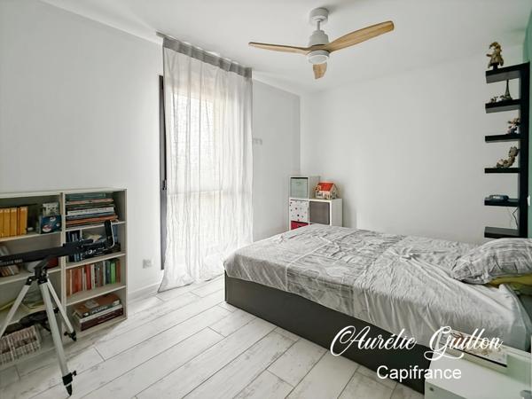 Maison contemporaine 105 m² – Plain-pied – 3 chambres – Garage – Loyat (bourg)