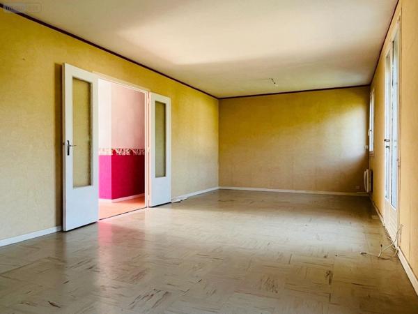 Maison à vendre à Saint-Senier-sous-Avranches dans la Manche (50300), ref : 12547/302   
Saint Senier sous Avranches