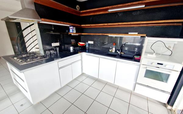 Appartement à vendre    4 pièces •  Cayenne