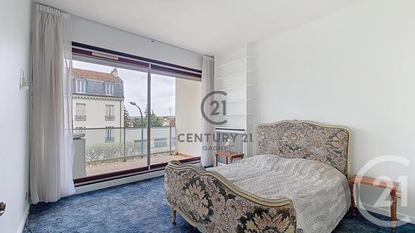 Appartement F5 à vendre  5 pièces - 91,30 m2 LE RAINCY - 93