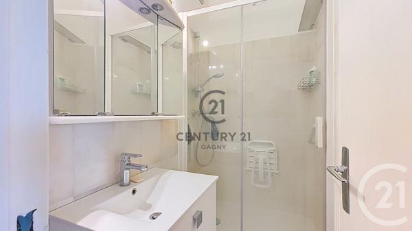 Appartement F5 à vendre  5 pièces - 91,30 m2 LE RAINCY - 93