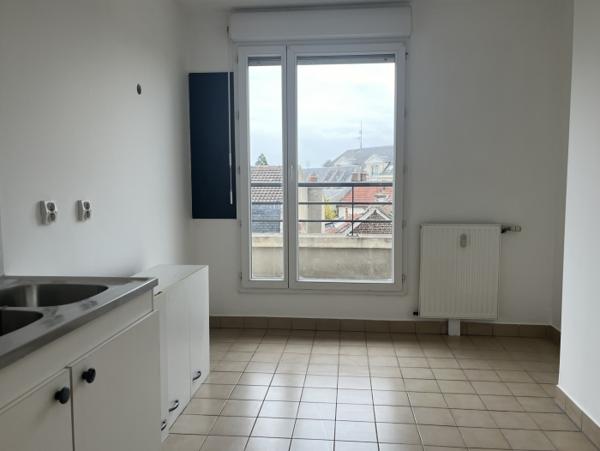 Location Appartement 5 pièces Compiègne (60200) - CENTRE-VILLE