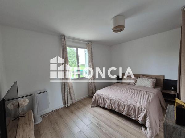 Location Maison 3 pièces 75 m² - 41 RUE DE LA BONLEUVRE Auzouer-en-touraine 37110