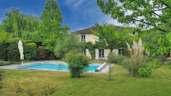 Maison à vendre 7 pièces de 181 m²