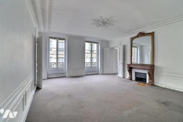 OPERA - Bureaux avec commercialité