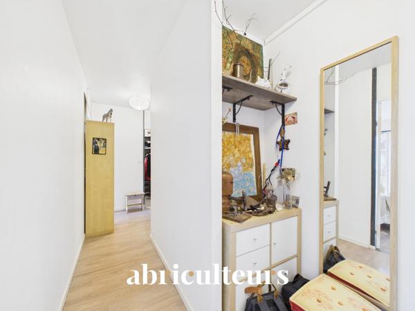Saint Herblain Beau T3 rénové avec balcon