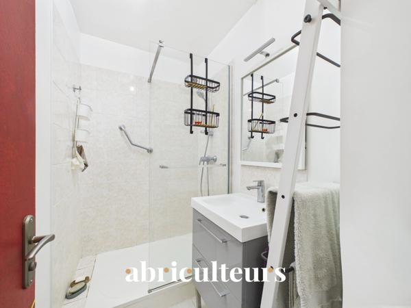 Saint Herblain Beau T3 rénové avec balcon