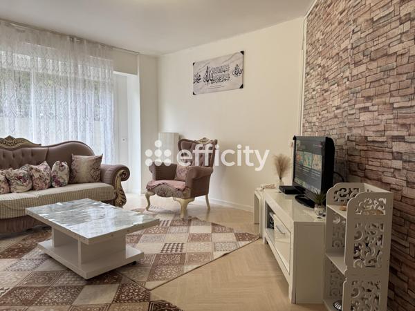 Appartement 2 pièces - 83 m² Exclusivité efficity