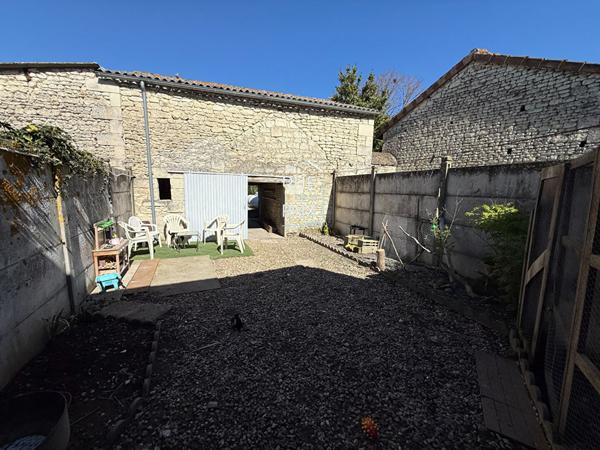 86230 SOSSAIS Maison Sossais 143.96 m2