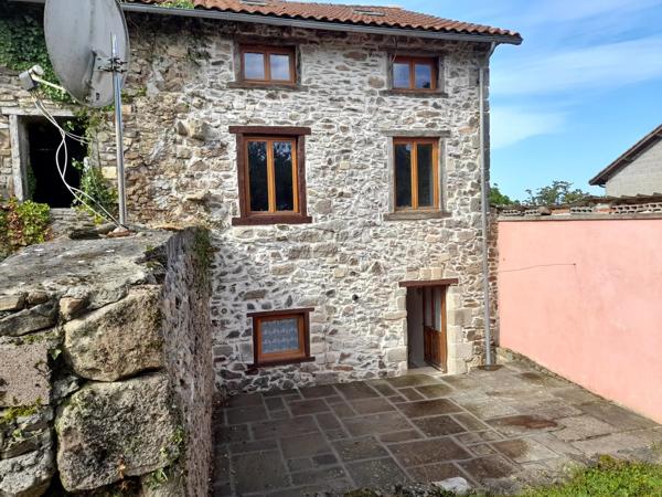 Maison de village rénovée avec fort potentiel d’investissement.