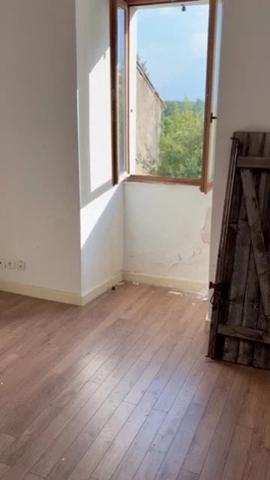 Maison de village rénovée avec fort potentiel d’investissement.
