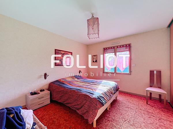 Maison spacieuse à vendre à Avranches - 5 chambres, jardin de 900 m² !