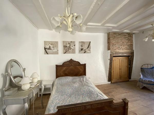 Maison de village au coeur du Dorat, très proche des commerces