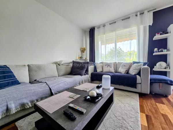 Vente                                                      Appartement
                        
                     4 pièces                      71 m2                     à Nogent-sur-Marne
