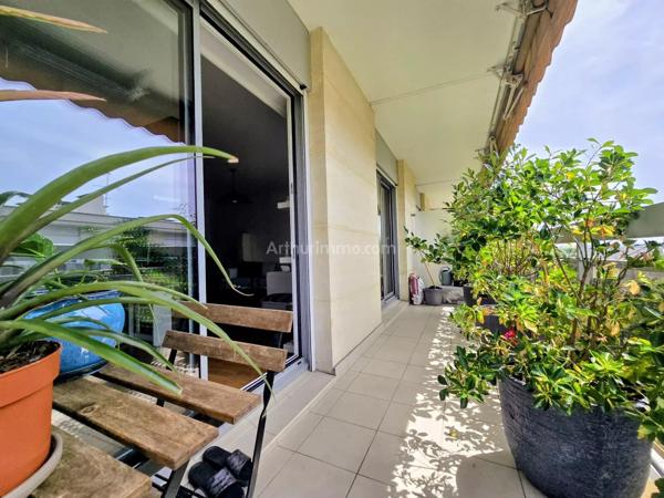 Vente                                                      Appartement
                        
                     4 pièces                      71 m2                     à Nogent-sur-Marne