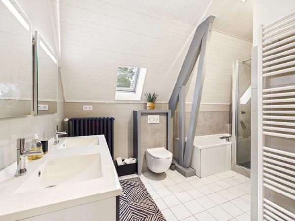 Superbe propriété avec piscine et vue dégagée