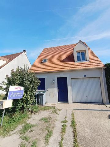 Dans petit lotissement, maison individuelle de 79 m² avec garage