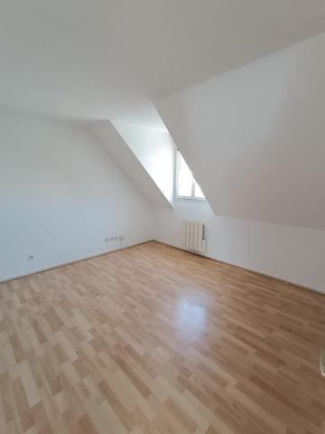 Dans petit lotissement, maison individuelle de 79 m² avec garage