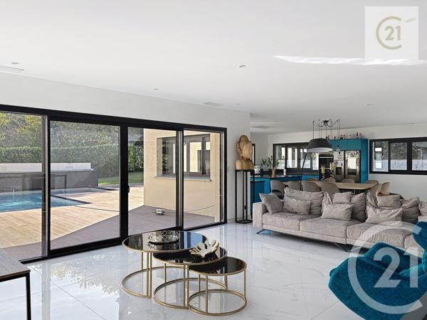 Maison à vendre  6 pièces - 250 m2 AYGUESVIVES - 31