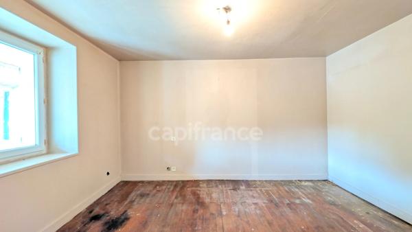 Maison  avec garage et jardin - PONT DE BUIS LES QUIMERCH (29)