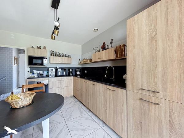 Maison à vendre 372 000 € Rochefort 6 p 151 m² DPE D