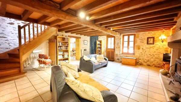 Maison de campagne de caractère avec studio annexe