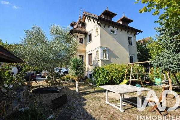 Maison à vendre 8 pièces 150 m² Houilles
