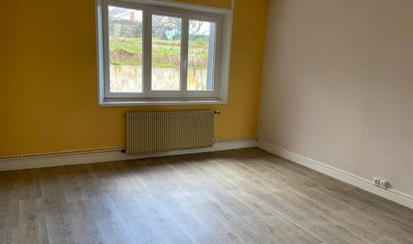 grand appartement T4 de 100 m²