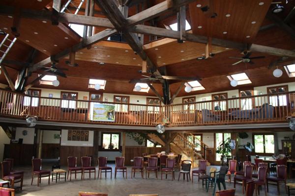 Vaste domaine avec Château et maison de maître